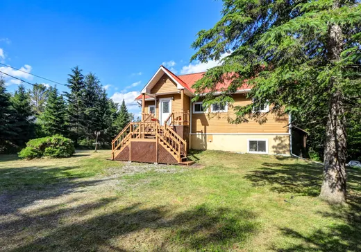 Maison à vendre - 205 Ch. White, Harrington, J8G 2T3