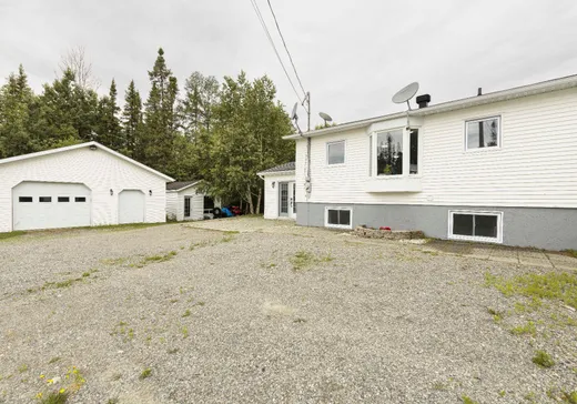 Two or more stories for sale - 1020 Ch. du Lac-Simard, Val-d'Or, J9P7A6