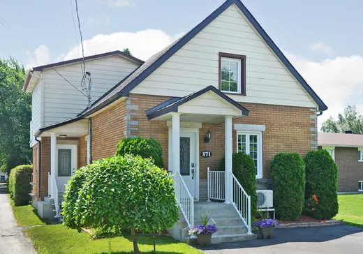 Maison à étages à vendre - 871 Rue Principale, Saint-Zotique, J0P1Z0