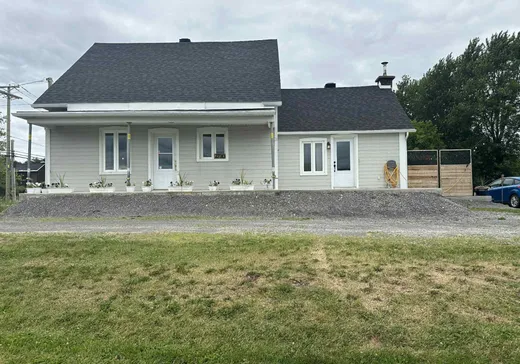 Two or more stories for sale - 2730 Rg St-Jacques, Saint-Jacques, J0K2R0