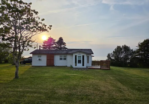 Maison à vendre - 3514 Ch. de la Pointe-Bérubé, Matane, G0J 3H0