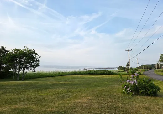 Maison à vendre - 3514 Ch. de la Pointe-Bérubé, Matane, G0J 3H0