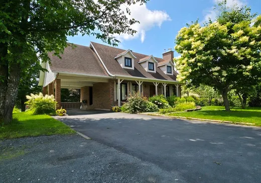 Paliers multiples à vendre - 1359 Route 277, Lac-Etchemin, G0R1S0