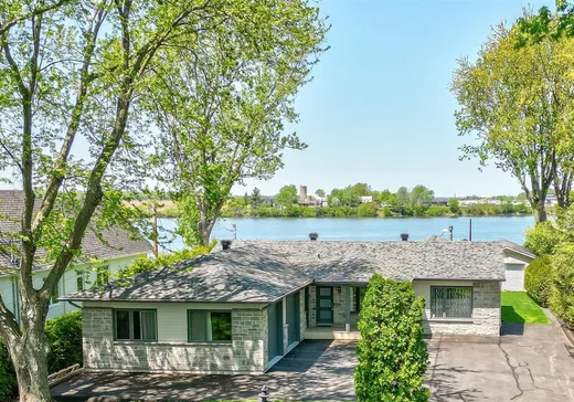 Bungalow for sale - 945 Ch. des Patriotes, St-Denis-Sur-Richelieu, J0H1K0