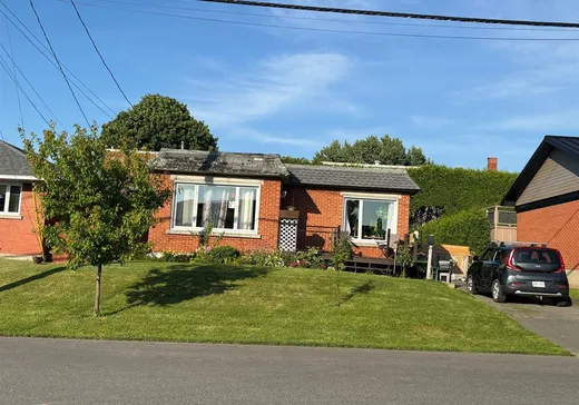 Bungalow for sale - 35 Rue Madeleine, Victoriaville, G6P4V8