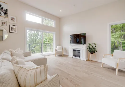 Maison à vendre - 2033 Ch. du Tour-du-Lac S., St-Raymond, G3L 3C1