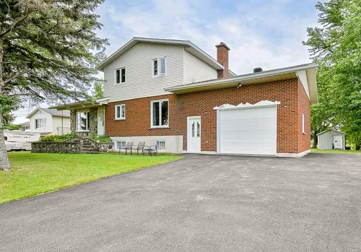Maison à étages à vendre - 2000 Rue des Loisirs, Beloeil, J3G6X5