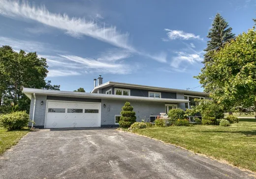 Bungalow à vendre - 796 Boul. des Vétérans, Sherbrooke, J1N2A3