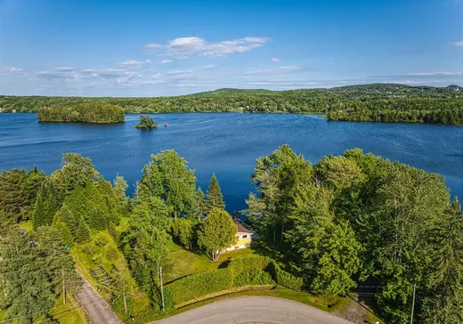 House for sale - 335 Rue du Bord-de-l'Eau, Ste-Catherine-De-Hatley, J0B 1W0