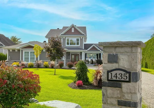 Two or more stories for sale - 1435 Ch. du Lac, Ste-Catherine-De-Hatley, J0B1W0