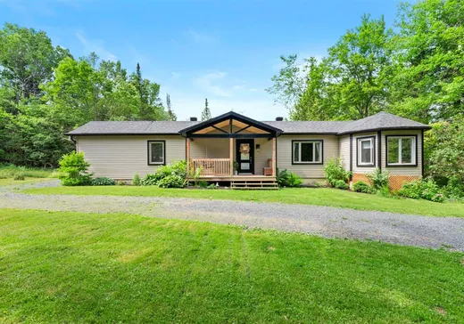 Bungalow for sale - 526 3e Rang, Sherbrooke, J1C0A6