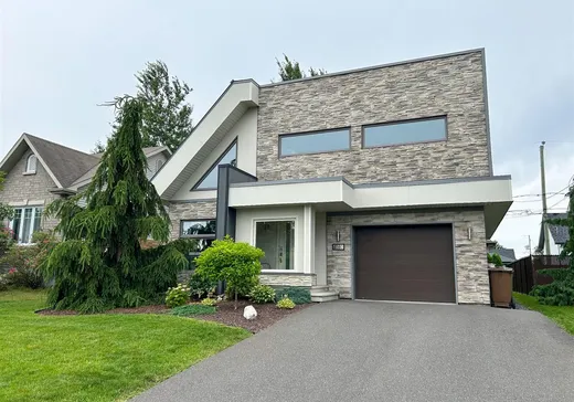Maison à étages à vendre - 4580 Rue Brousseau, Drummondville, J2E1E6