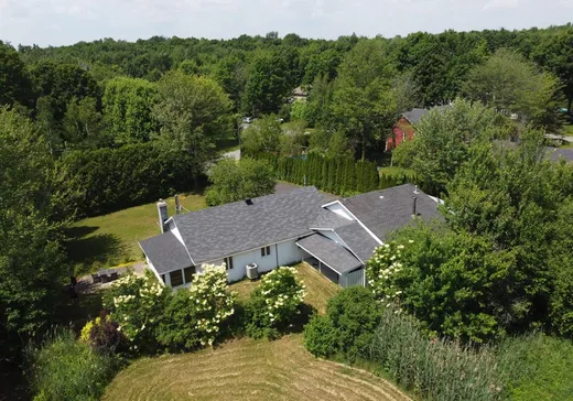 House for sale - 109 Rue Robert, St-Germain-De-Grantham, J0C 1K0