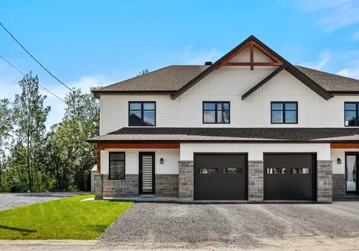 Two or more stories for sale - 1515 Rue Bernier, Acton Vale, J0H1A0