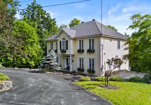 House for sale - 73 Rue des Flandres, Waterloo, J0E 2N0