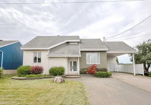 Bungalow for sale - 15 Rue Bernier, Plessisville, G6L4C9