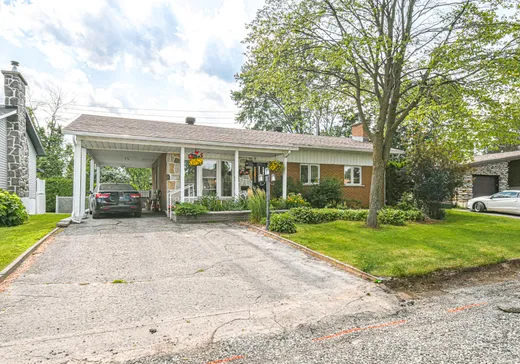 Two or more stories for sale - 2094 Boul. Lafontaine, Saint-Jérôme, J7Y1T7