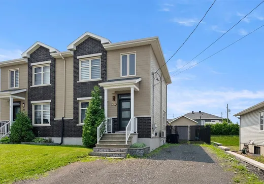 Maison à étages à vendre - 48 Rue Marchand, St-Apollinaire, G0S2E0