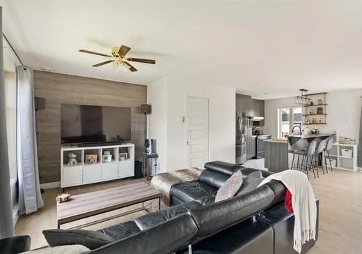 Maison à vendre - 48 Rue Marchand, St-Apollinaire, G0S 2E0