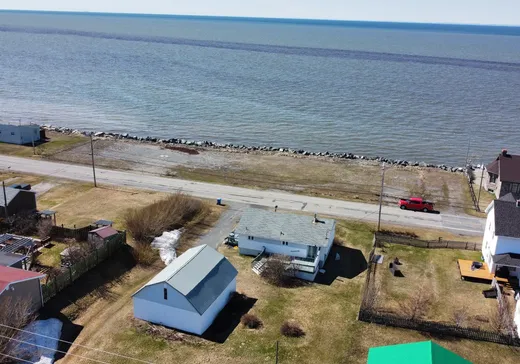 Maison à vendre - 1945 Rue de Matane-sur-Mer, Matane, G4W 3M6