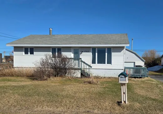 Maison à vendre - 1945 Rue de Matane-sur-Mer, Matane, G4W 3M6