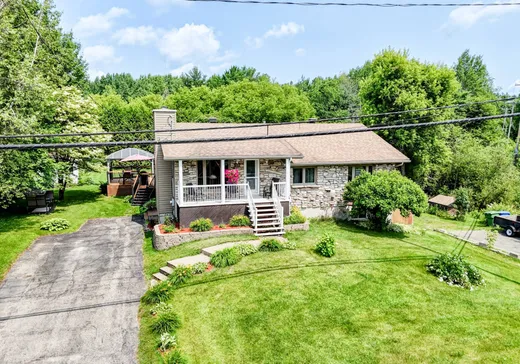 Two or more stories for sale - 13 Rue du Tour-du-Lac, Saint-Jérôme, J7Y4V7