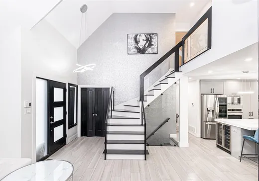 Maison à vendre - 749A Rue Galbrand, Laval (Sainte-Dorothee), H7X 3B5