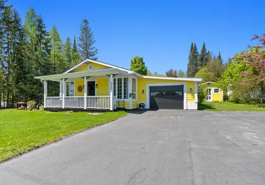Bungalow for sale - 232 Route 107, Maniwaki, J9E3A8
