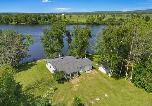 Bungalow à vendre - 487 Ch. des Outaouais, Ile Du Grand-Calumet, J0X1J0