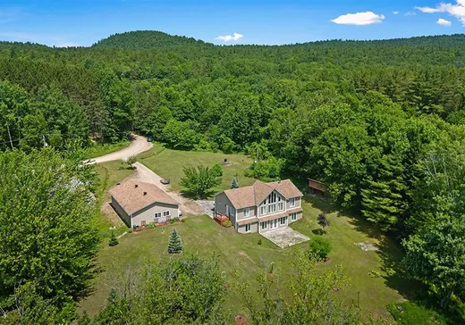 Bungalow à vendre - 64 Ch. Humphrey, Waltham, J0X3H0