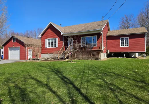 Maison à vendre - 244 Rue des Cerfs, Farnham, J2N 3C6