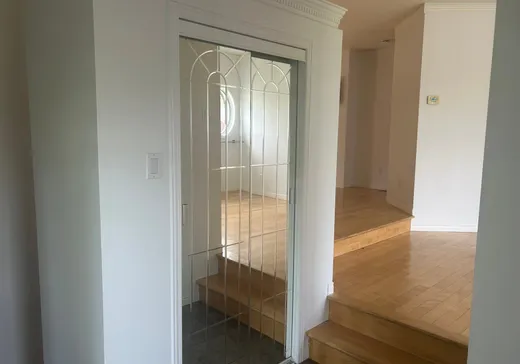 Maison à vendre - 5045 Rue Desrosiers, Drummondville, J2E 1H9