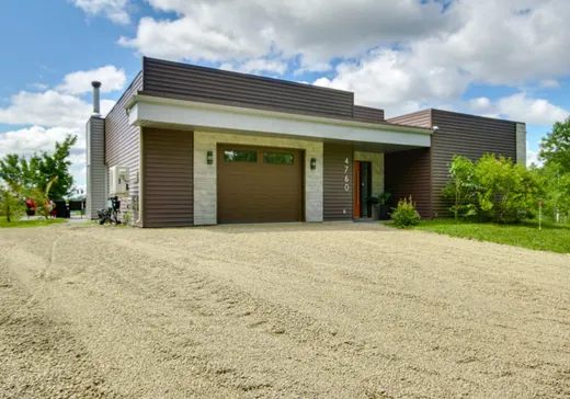 Maison à vendre - 4760 Boul. Trudel E., St-Boniface-De-Shawinigan, G0X 2L0
