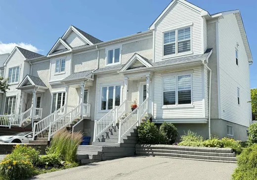 Maison à étages à vendre - 136 Boul. Jérobelle, Saint-Jérôme, J5L1S1
