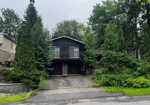 Paliers multiples à vendre - 28 Boul. du Val-d'Ajol, Lorraine, J6Z3W1