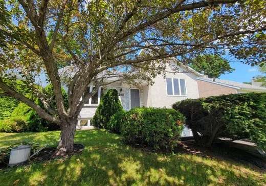 Bungalow à vendre - 308 Boul. de La Salette, Saint-Jérôme, J5L2H9