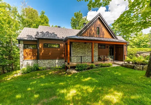 Two or more stories for sale - 1740 Place des Pentes, Sainte-Adèle, J8B2K2