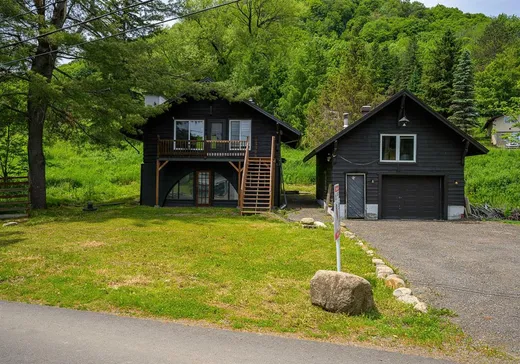 House for sale - 21 Ch. Brazeau, Saint-Sauveur, J0R 1R7
