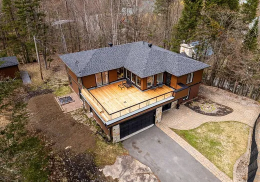 Maison à vendre - 48 Ch. du Geai-Bleu, Saint-Sauveur, J0R 1R1