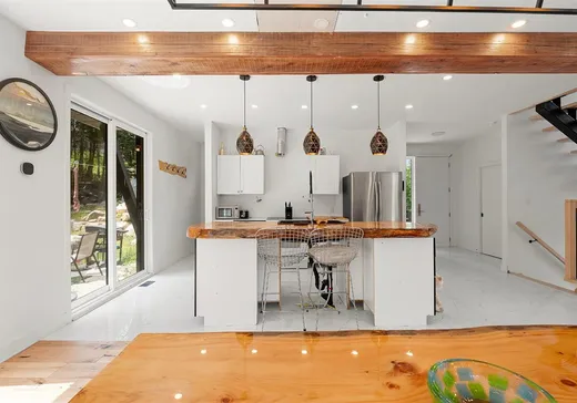 Maison à vendre - 3060 Imp. des Promeneurs, Sainte-Agathe-des-Monts, J8C 2Z8