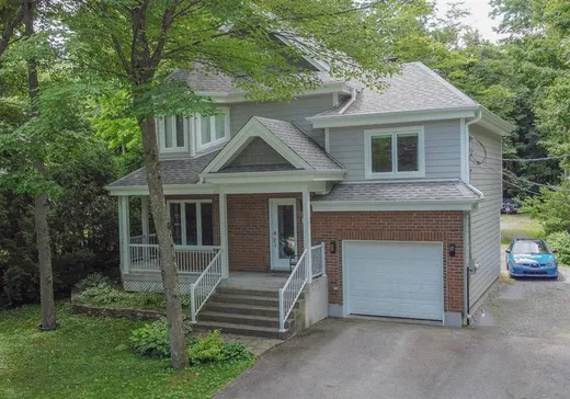 Two or more stories for sale - 1350 Rue Bellevue, Saint-Lazare, J7T2L2