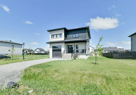 Maison à étages à vendre - 26 Rue des Plaisanciers, St-Louis-De-Gonzague, J0S1T0