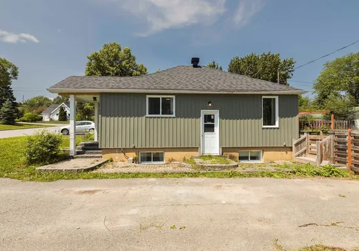 Maison à vendre - 890 Av. Brébeuf, Val-d'Or, J9P 2C6
