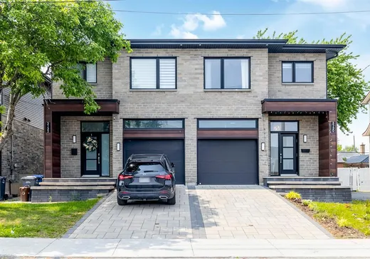 Maison à étages à vendre - 3130 Rue Prince-Charles, St-Hubert, J3Y4X4