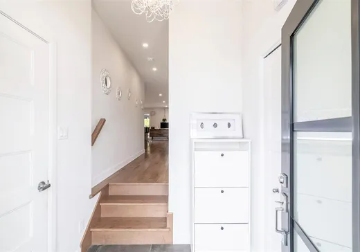 Maison à vendre - 3130 Rue Prince-Charles, St-Hubert, J3Y 4X4