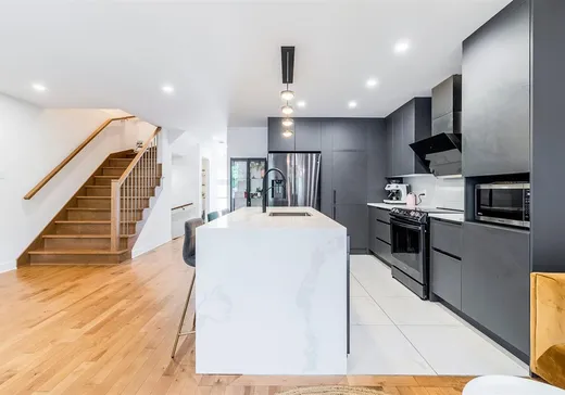 Maison à vendre - 3130 Rue Prince-Charles, St-Hubert, J3Y 4X4