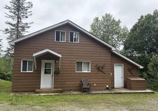 Two or more stories for sale - 434 Ch. du Tour-du-Lac, Ste-Anne-Des-Lacs, J0W1V0