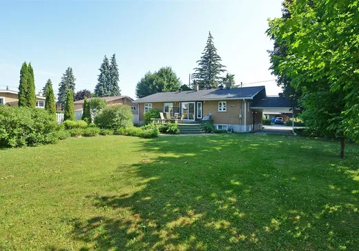 Maison à vendre - 57 Boul. Quevillon, Salaberry-de-Valleyfield, J6T 3J9