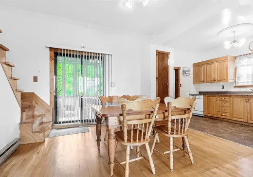 Maison à vendre - 2033 Boul. des Chutes, Beauport, G1C 1W4