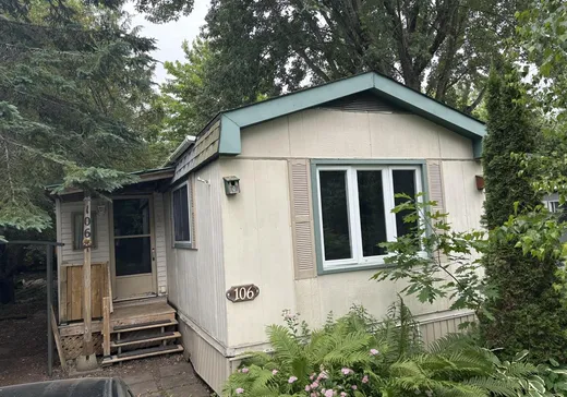 Maison mobile à vendre - 106 Place Mystic, Brigham, J2K4W1